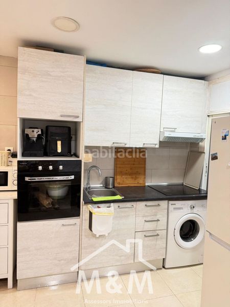 Foto e4423345-d4de-40e9-b4e4-e09c584925bb. Loft amb piscina a les botigues de Sitges Sitges