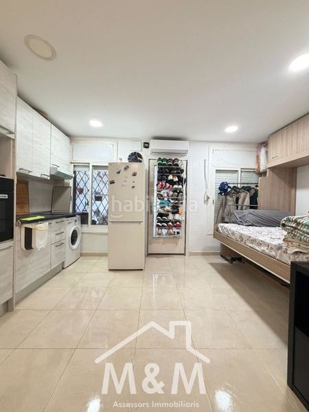 Foto e58f4384-77c4-4807-a205-46204c300368. Loft amb piscina a les botigues de Sitges Sitges