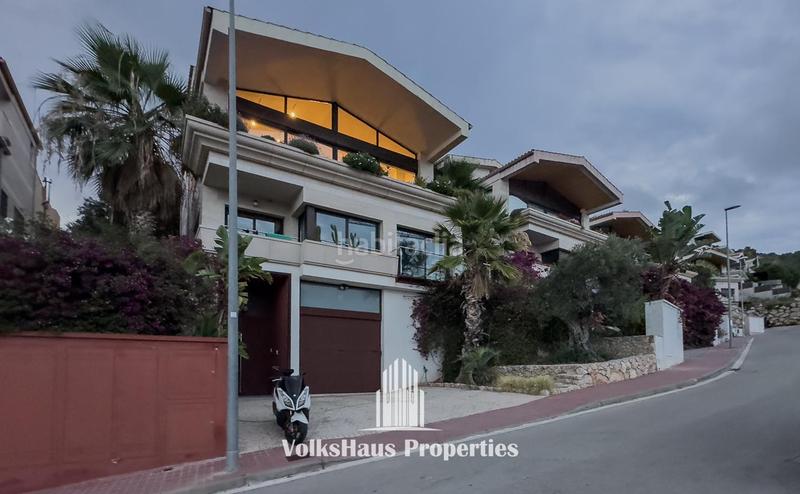 Foto 090a7189-b35f-422e-b8d5-3ff5b1f3e535. Casa exclusiva villa con vistas infinitas al mar en Sitges