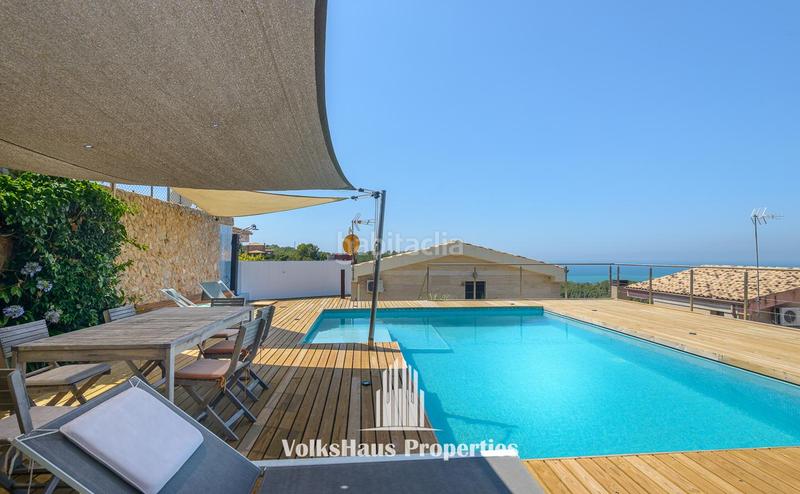Foto 4345298f-9e1a-406b-9146-c333d1fe6bd8. Casa exclusiva villa con vistas infinitas al mar en Sitges