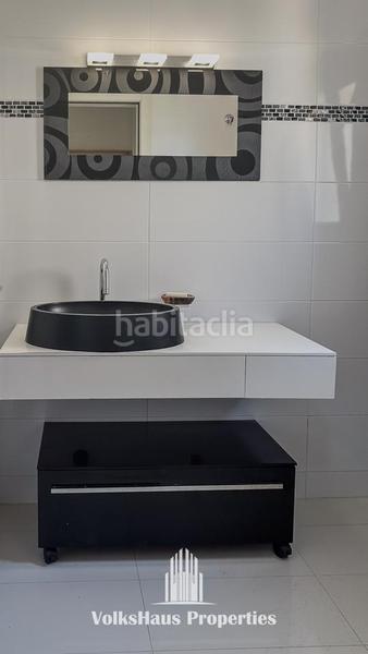 Foto 91ef5ab1-1c60-4e80-b456-81ceb830f441. Casa exclusiva villa con vistas infinitas al mar en Sitges
