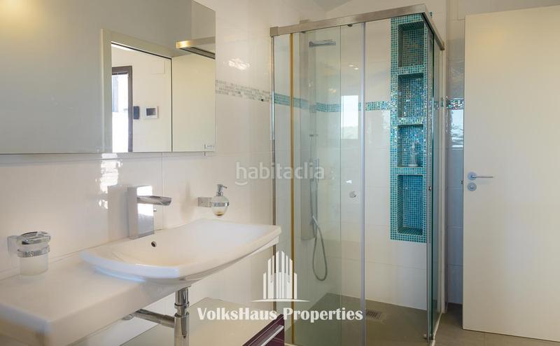 Foto a1f4128f-af5b-4c45-bb87-991bf443b8e1. Casa exclusiva villa con vistas infinitas al mar en Sitges