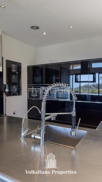 Foto c56e43e7-1b04-49f5-be7f-e6aaad124490. Casa exclusiva villa con vistas infinitas al mar en Sitges
