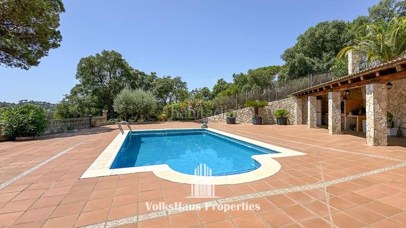 Foto 1f55f35d-fd95-45fe-8a27-4262e4721ee8. Casa amb aparcament piscina a Aiguaviva Parc Vidreres