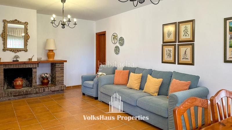 Foto 207f4aad-ce33-446e-9279-cbd02af2ccd1. Casa amb aparcament piscina a Aiguaviva Parc Vidreres