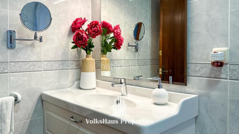 Foto 43814474-7b25-4588-8297-8d0310b09cd9. Casa amb aparcament piscina a Aiguaviva Parc Vidreres