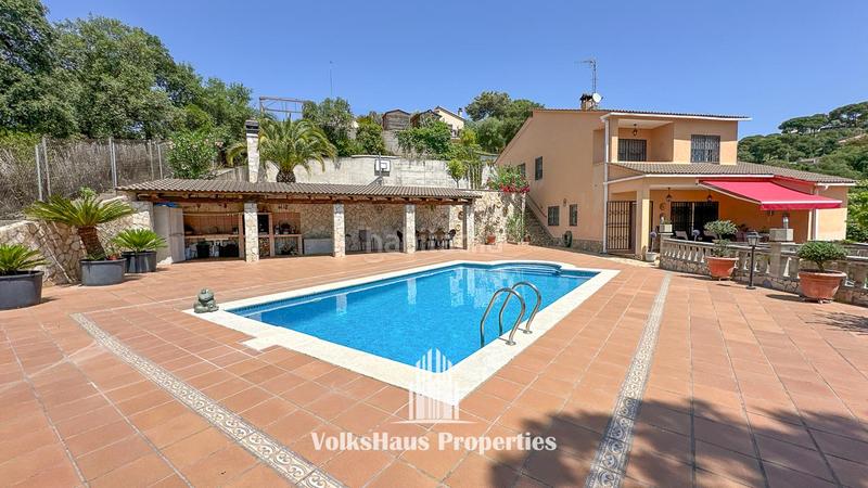 Foto 43bce021-4826-4d68-ab86-ad506f8461f0. Casa amb aparcament piscina a Aiguaviva Parc Vidreres