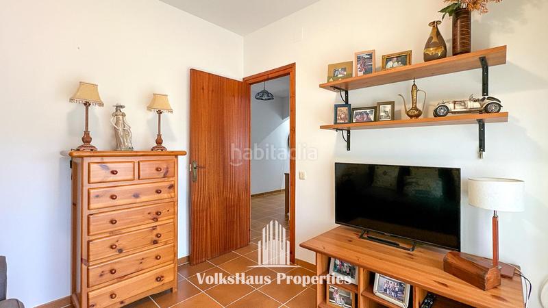 Foto 460c705f-d5f5-4dae-b74b-ac0546ef074b. Casa amb aparcament piscina a Aiguaviva Parc Vidreres