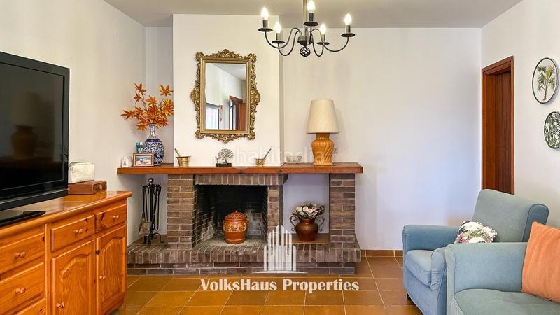 Foto 60c87ae6-d56d-419b-aada-4bc45eb943ac. Casa amb aparcament piscina a Aiguaviva Parc Vidreres