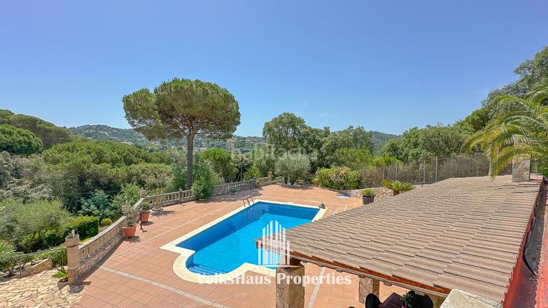 Foto be388c15-91df-42a8-82b6-ce6c349b6180. Casa amb aparcament piscina a Aiguaviva Parc Vidreres