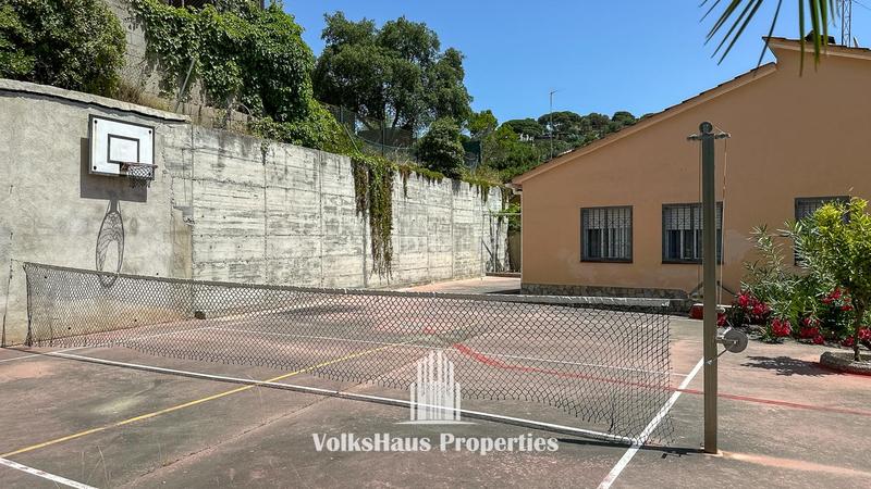 Foto c7850bd4-cccf-460a-bcb1-be634943f8ad. Casa amb aparcament piscina a Aiguaviva Parc Vidreres