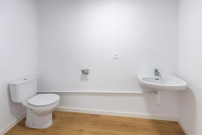 Foto 02b71cad-ad90-400c-8d50-aec475c41e14. Local commercial dans Centre - Estació Sant Cugat del Vallès