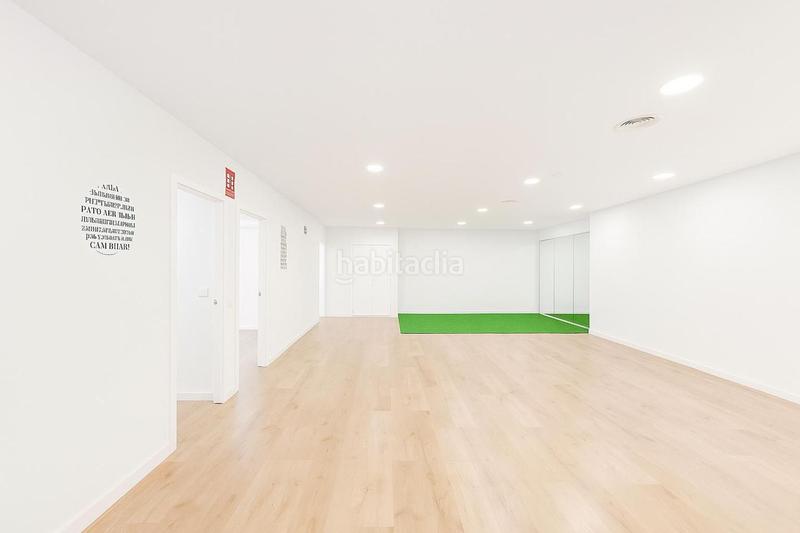 Foto 4c655a62-ddc5-4bdb-8a83-2aa0c41866b0. Local commercial dans Centre - Estació Sant Cugat del Vallès