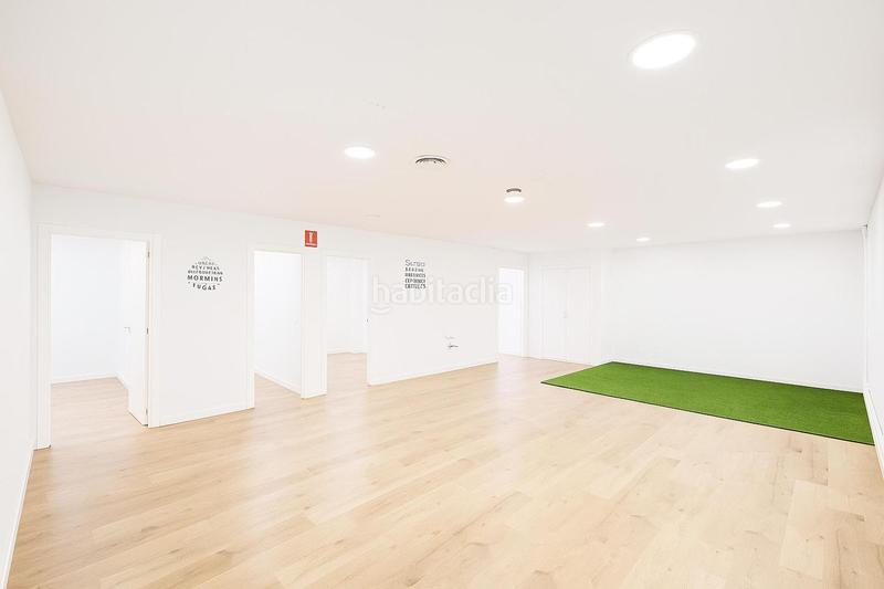 Foto 6efa6e29-cbf9-4830-a1c3-895a5cf0998b. Local commercial dans Centre - Estació Sant Cugat del Vallès