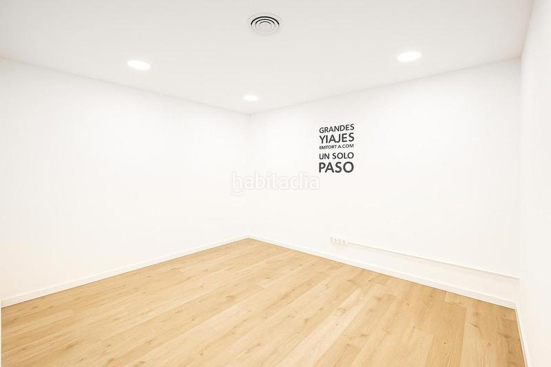 Foto 7cee0ddc-525f-4e88-a110-f9a37966f236. Local commercial dans Centre - Estació Sant Cugat del Vallès