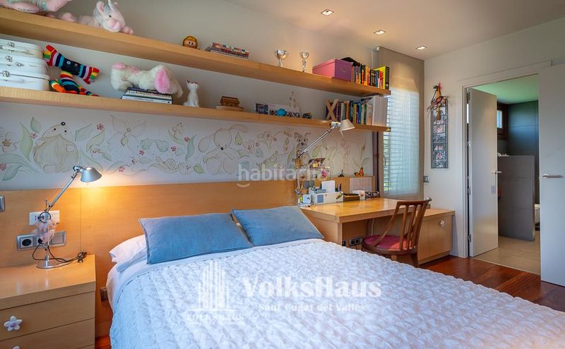 Foto df2a0490-d267-49ab-9d53-76c97615849b. Casa amb calefacció aparcament a Golf-Can Trabal Sant Cugat del Vallès