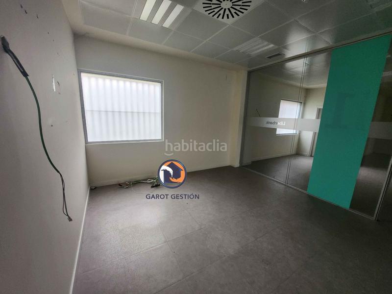 Foto 16e8f0f5-3579-488d-8653-f18713c4dc28. Locale commerciale in Alamín Guadalajara