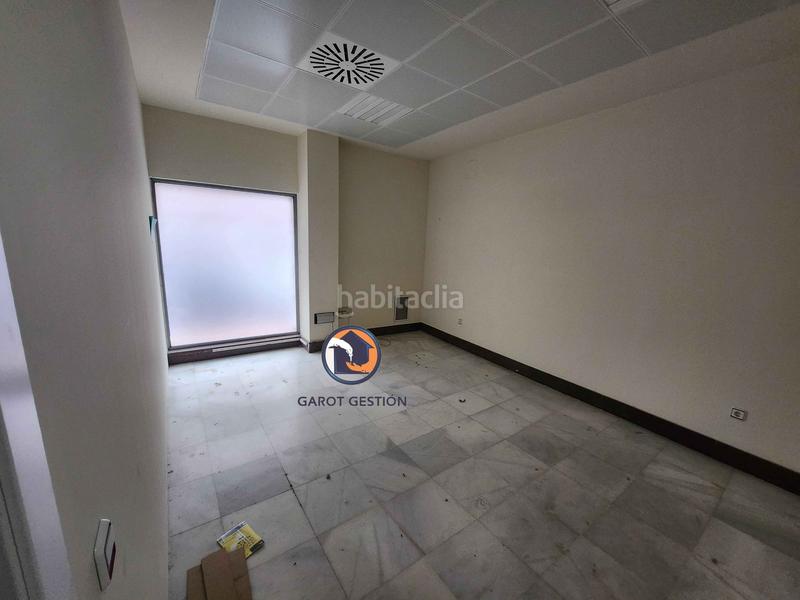 Foto 4b7e5e69-8638-4560-ba49-5740c6c8f589. Locale commerciale in Alamín Guadalajara