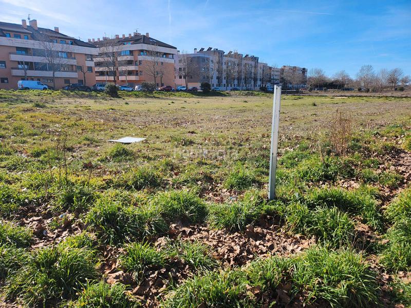 Foto 8df77b8d-a6a7-4d5c-8c53-e1e4b9ba3fe3. Terreny residencial a calle de los olmos 5j a Yebes - valdeluz Yebes