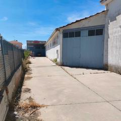 Btiment  usage industriel en Calle los cojos 2. Nave industrial a reformar !!!