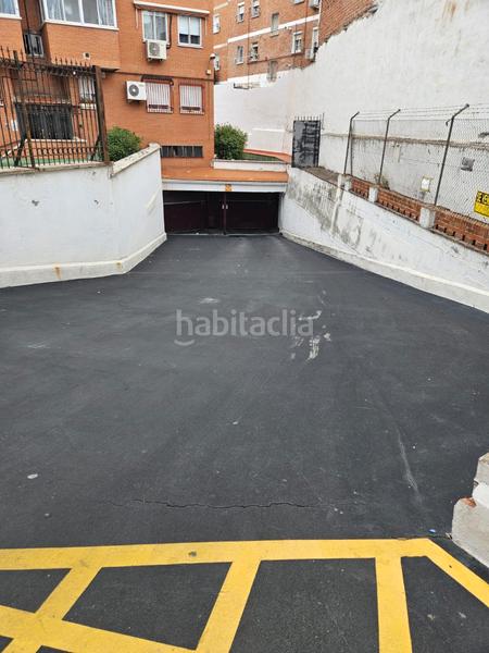 Foto 03287478-1c86-440b-98f9-21a2b864e6ad. Parking coche en calle de pedro laborde 1 en Portazgo Madrid