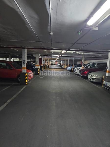 Foto e4529130-a2c9-41ce-abd8-509f11521c31. Parking coche en calle de pedro laborde 1 en Portazgo Madrid