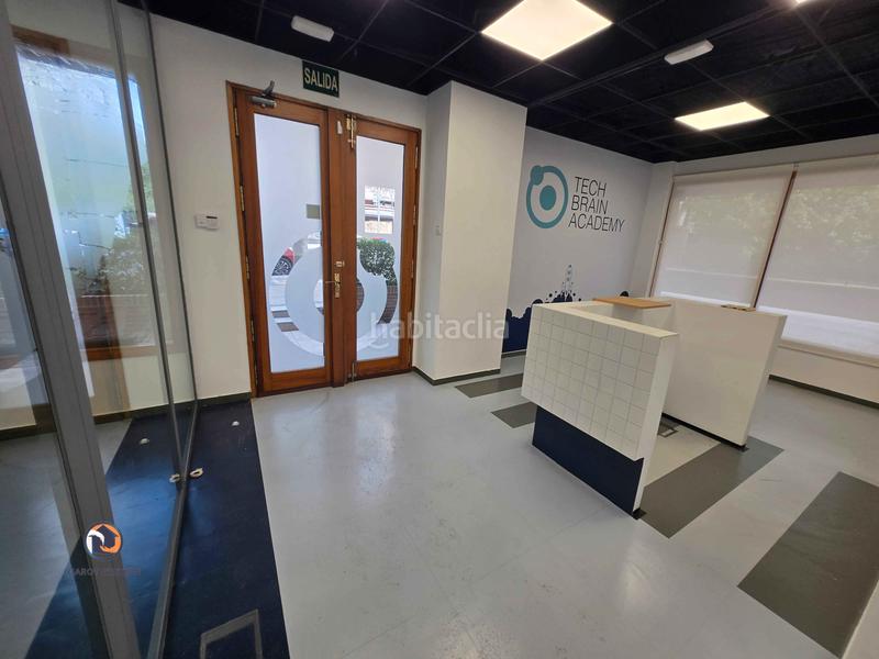 Foto 34a81021-2e87-4934-9789-6f7f14869783. Locale commerciale in calle del padre damián 48 in Madrid