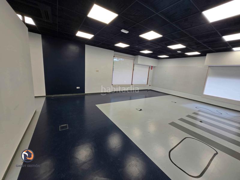 Foto 38763360-eab8-4623-bf65-3609166571f5. Locale commerciale in calle del padre damián 48 in Madrid