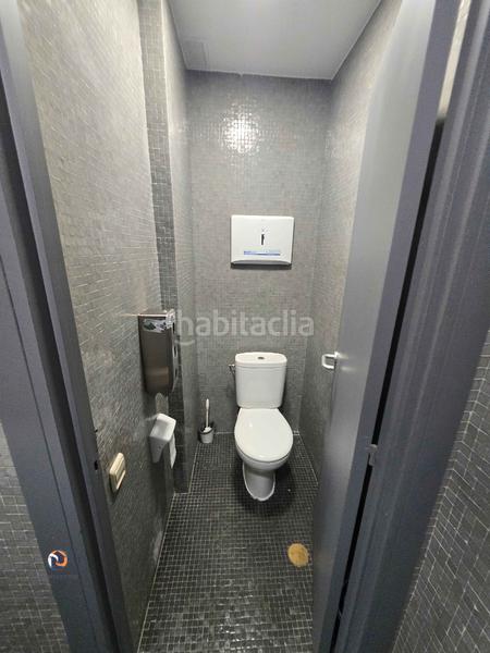 Foto 7e2d5e8c-ab7f-499d-90ad-cbe2ff36c09f. Locale commerciale in calle del padre damián 48 in Madrid