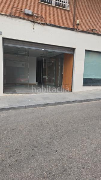 Foto 65d484a9-995f-49de-bb1a-8357a1a9fa4c. Alquiler local comercial en calle san juan de dios 10 local de esquina y luminoso en Guadalajara