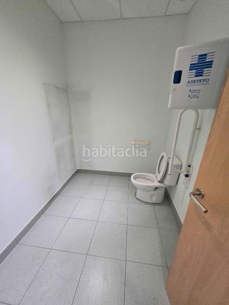 Foto bf731549-a0dc-4379-aabc-c2fb3e57edc1. Lloguer local comercial a calle san juan de dios 10 a Guadalajara