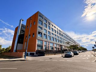 Zweistöckige Wohnung in Calle arquímedes 5. Oportunidad en leganés! dúplex reformado con patio, garaje y tra