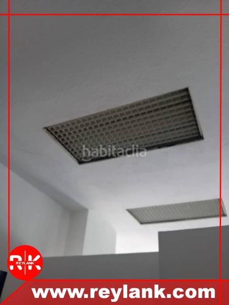 Foto 4ac23956-bc28-4325-86e9-888402142570. Local comercial (valleaguado), calle argentina,, local comercial 54 m2 en Coslada