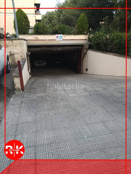 Foto d7cc765c-1583-47b2-b8fc-a78f701dfc14. Posto auto in calle de argentina 22 in Valleaguado-La Cañada Coslada