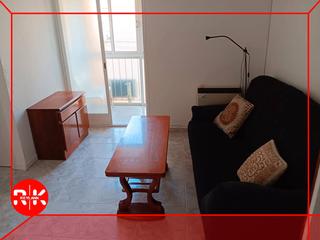 Location Appartement à Casco Histórico de Vicálvaro. Vivienda de 2 habitaciones amueblado, tercera planta sin ascenso