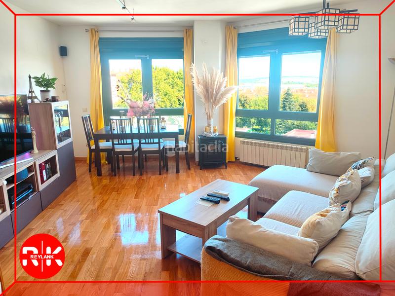 Foto bdd93e03-b49f-4b22-943c-157056ca9a98. Duplex avec chauffage dans Montserrat-Parque Empresarial San Fernando de Henares