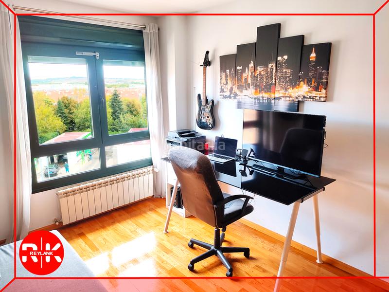 Foto dd348d67-8fa5-4ec0-84be-b406b8d6a69c. Duplex avec chauffage dans Montserrat-Parque Empresarial San Fernando de Henares