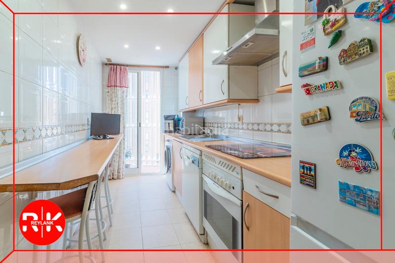 Foto 3233993a-dc6e-4256-92b8-dd2efe5dd70c. Pis amb calefacció aparcament a Montserrat-Parque Empresarial San Fernando de Henares