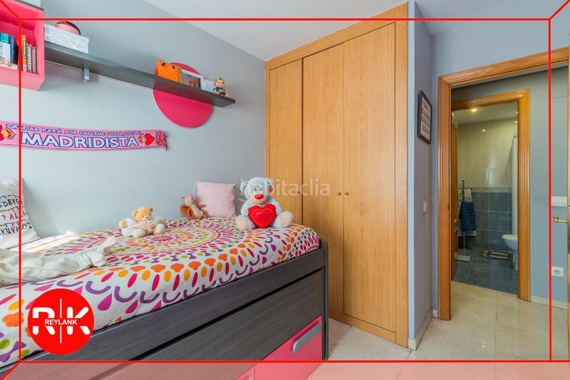 Foto 32e13829-d526-4a21-a1ea-bd8998718941. Pis amb calefacció aparcament a Montserrat-Parque Empresarial San Fernando de Henares