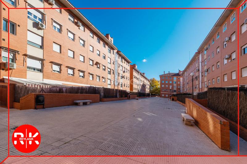 Foto 3fc4db71-ee29-4676-8aba-ac621230d484. Pis amb calefacció aparcament a Montserrat-Parque Empresarial San Fernando de Henares