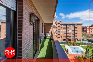 Appartamento in Saucar - Zarzuela. Impresionante duplex de 4 dormitorios dobles (antes 5)  y 3 baño