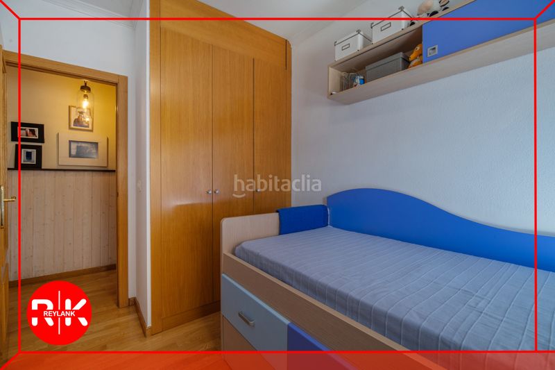 Foto e89a5d46-3f93-4944-aa20-168b06a18dad. Pis amb calefacció aparcament piscina a Valdebernardo-Valderribas Madrid