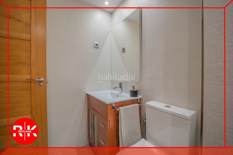 Foto e9ad7681-494b-4724-9b45-1be8b6c361b2. Pis amb calefacció aparcament piscina a El Puerto Coslada