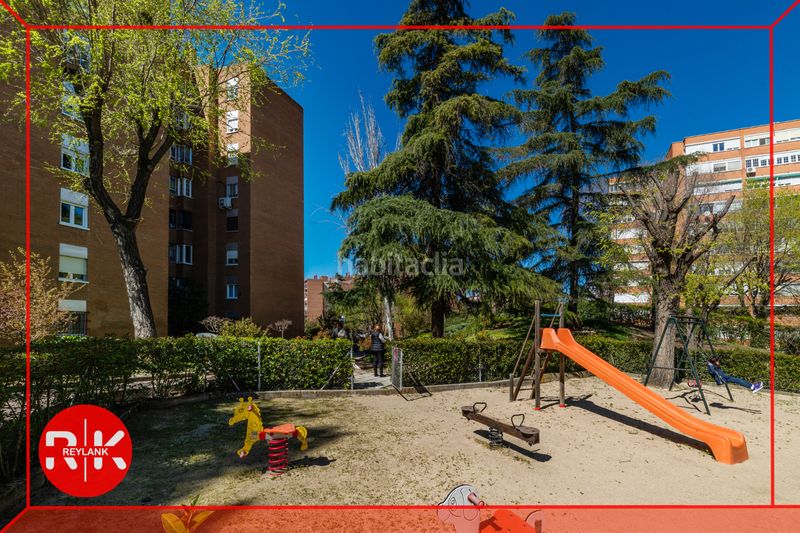 Foto 20a9f120-e363-45dc-a62c-4c4773a8dfa8. Pis amb calefacció piscina a Valleaguado-La Cañada Coslada