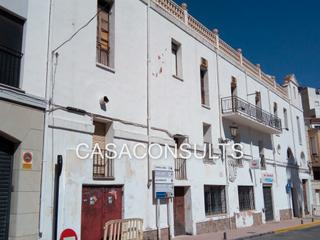 Casa a Vilafamés. Gran edificio de 1.200 mts en el centro de vilafamés