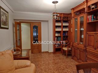 Appartement à Lucena del Cid. Piso de 80 mts reformado y con garaje
