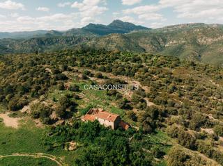 Casale in Llucena / Lucena del Cid. Gran masia para reformar