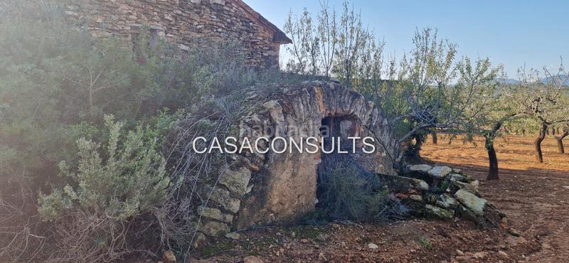 Foto 1fa57974-01d4-44ca-b5c3-f3139aedc0d9. Masía gran masia con terreno en Useres (les)