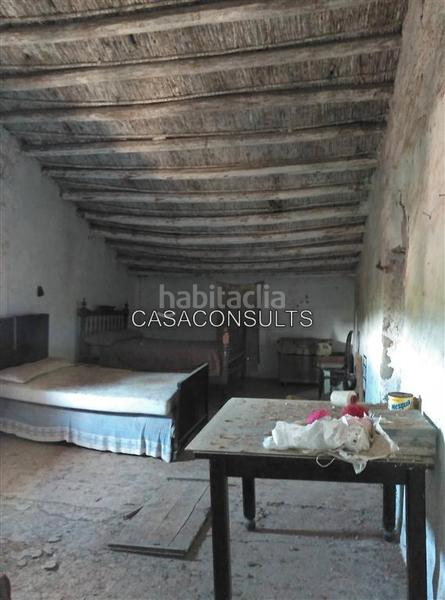 Foto 794b237e-48fd-48f3-9881-812d7851944a. Masía gran masia con terreno en Useres (les)