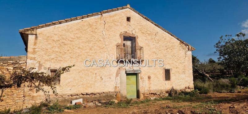 Foto c25afcee-6149-4153-a531-a273b11d90df. Masía gran masia con terreno en Useres (les)